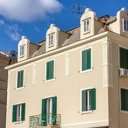 Gasthuis Spalatina Boutique